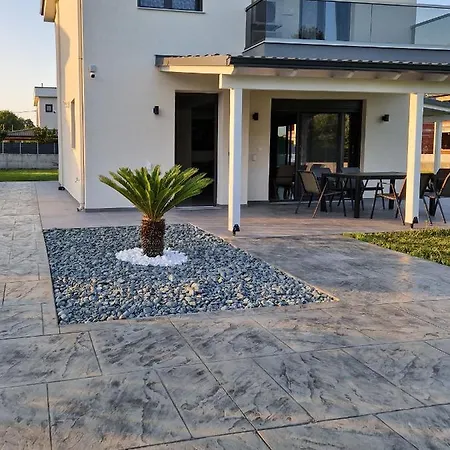 Villa Sea Lux Plaka Exterior foto